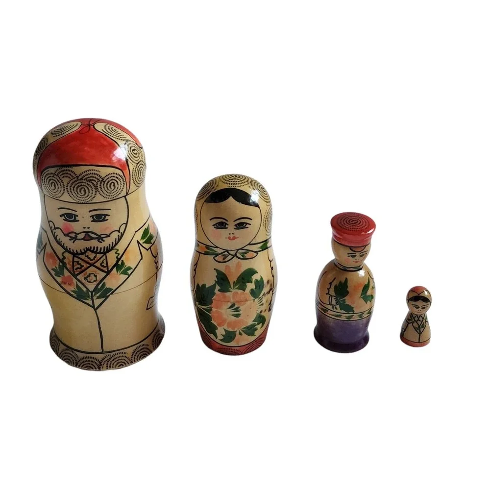 N/A doll family